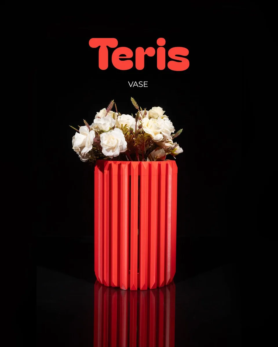 Teris Vase