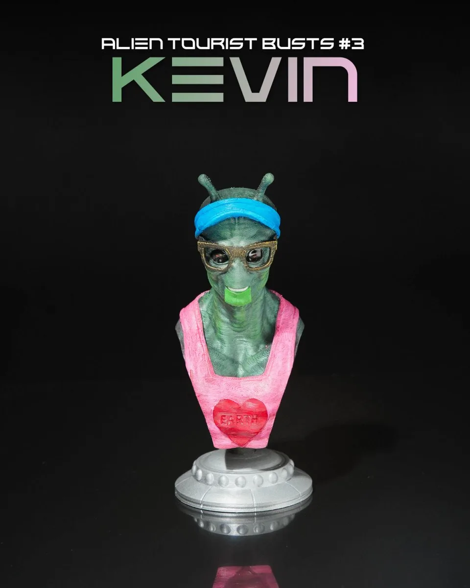 Alien Tourist Bust #3 - Kevin
