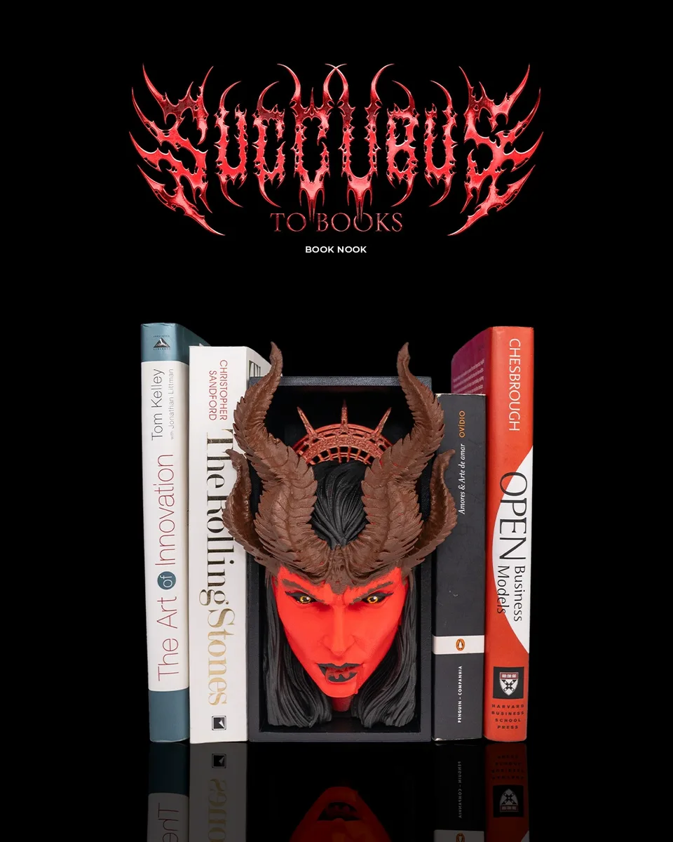 Succubus to Books Book Nook 