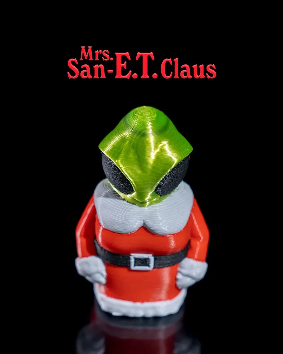 Mrs. San-E.T Claus